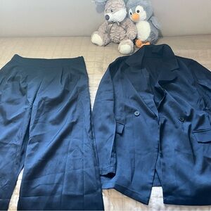 SHEIN Classic Black Fabric